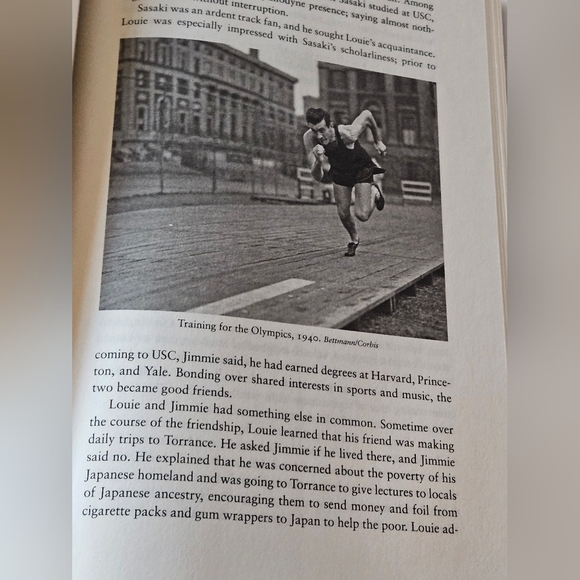 Unbroken A World War II Story of Survival, Resilience, and Redemption by Laura H - Picture 12 of 15